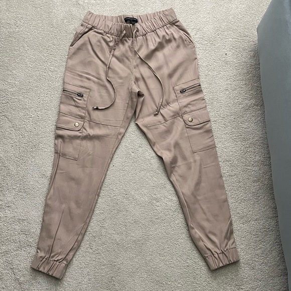 Banana Republic Factory women’s cargo jogger pants - Picture 6 of 7